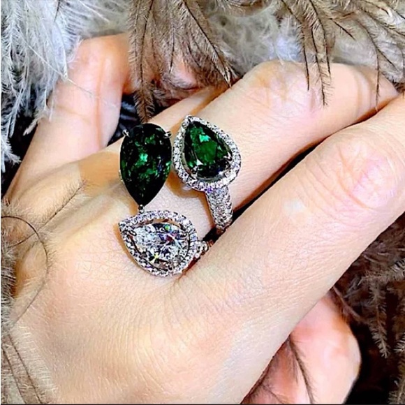 STERLING SILVER EMERALD LEAF GREEN WHITE CUBIC ZIRCONIA ADJUSTABLE SIZE RING - Picture 2 of 5